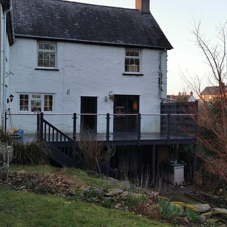 Rooms By The River At Glan Aber Cynwyd Exterior photo
